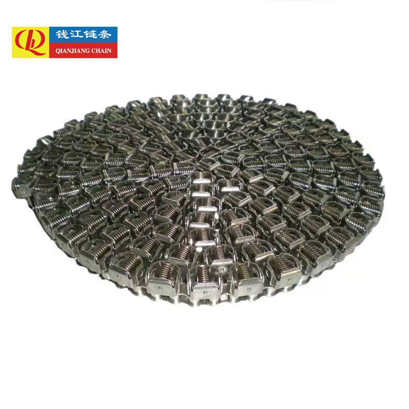 컨베이어 및 동력 전달 분야의 롤러 체인의 산업적 응용